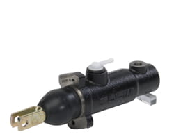 Step-bore master cylinder